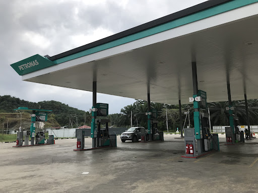 Petronas Batu 8 Jalan Silam