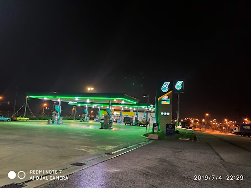 PETRONAS KLS ARAH KUALA LUMPUR (LATAR 2)