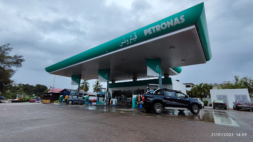 Petronas KM 4 Jalan Maran