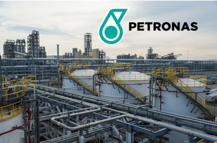 Pendapat tentang Lumut Fuel Terminal (PETRONAS Dagangan Berhad) 1 Terminal Bahan Api Lumut PETRONAS Dagangan Berhad
