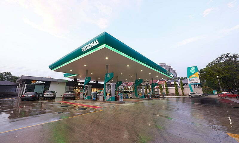 Pendapat tentang PETRONAS Dagangan Berhad. 1 Ulasan Saham dan Prestasi PETRONAS Dagangan Berhad (PETDAG)